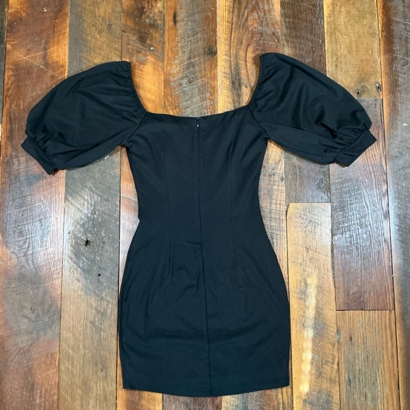 More To Come Black Puff Sleeve Mini Dress Women’s Size Small Cocktail Party Dres - Picture 9 of 9